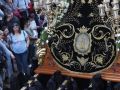 El elemento más singular del manto de la Dolorosa es el escudo de Ferrol que está bordado en la cola