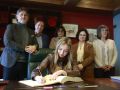 Fabiola García en la firma del acuerdo con el Concello de Ortigueira
