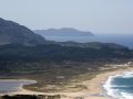 Vistas a la laguna y playa de A Frouxeira