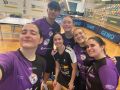 La delegación naronesa, con Couce, en el centro, en el playoff