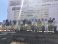 Las personas asistentes a la presentación, en la tradicional foto de familia