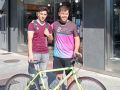 Ciclos Roca dona una bici a Cáritas Ferrol