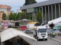 Las fiestas do Alto traen diez populares formaciones para seguir regentando el título de la gran verbena pre-verano Ultimando el campo de las fiestas do Alto, frente al Pazo da Cultura, en 2025