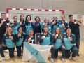 La delegación local, con sus medallas, celebrando su subcampeonato en la segunda edición de esta competición nacional