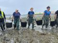 Mariscadoras de la Cofradía de Pescadores de Barallobre, en Fene