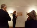 Un instante de la inauguración de la muestra en Pontedeume