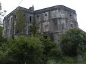 Parte exterior y trasera del inmueble