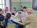 Uno de los encuentros intergeneracionales organizados por Afundación en centros educativos gallegos de Secundaria