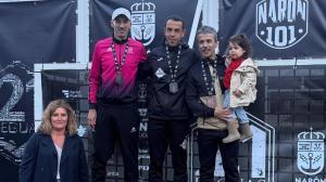 José Santiago, en el centro, es el rey de las 21Leguas de Narón