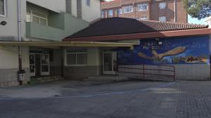 Parte exterior do CEIP Ponzos