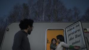 Unha francesa e un chileno que elixiron a aldea de Castiñeiro, en San Xoán de Río (Ourense), para criar o seu fillo, apostando por un "futuro que tamén merece ser contado" -premio Serie do Ano Galicia en Foco-