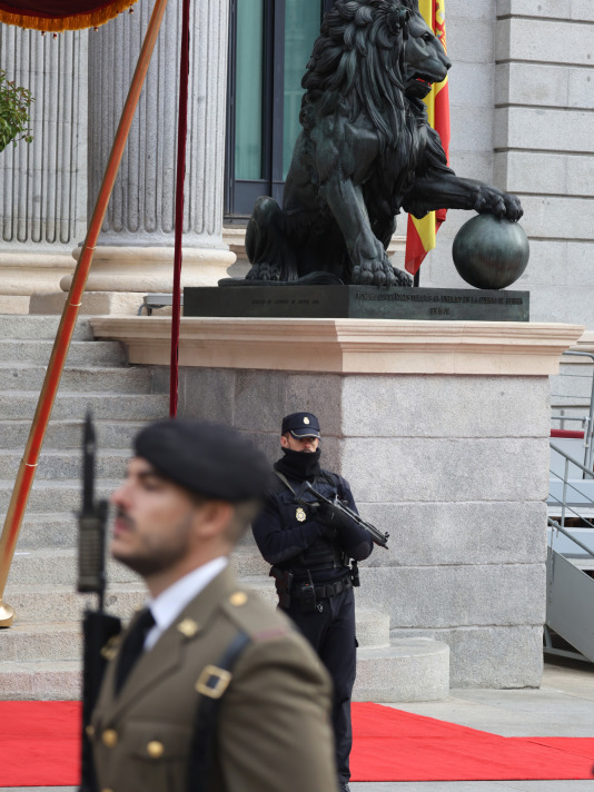 La princesa Leonor jura la Constitución por su 18 cumpleaños (73)