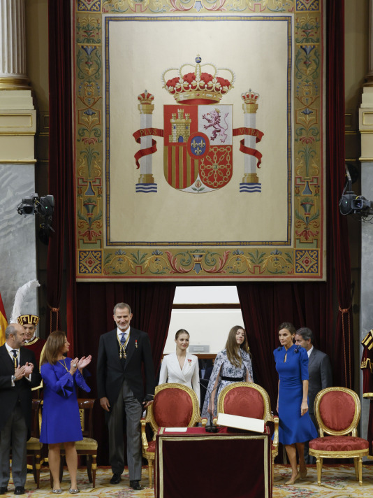 La princesa Leonor jura la Constitución por su 18 cumpleaños (16)