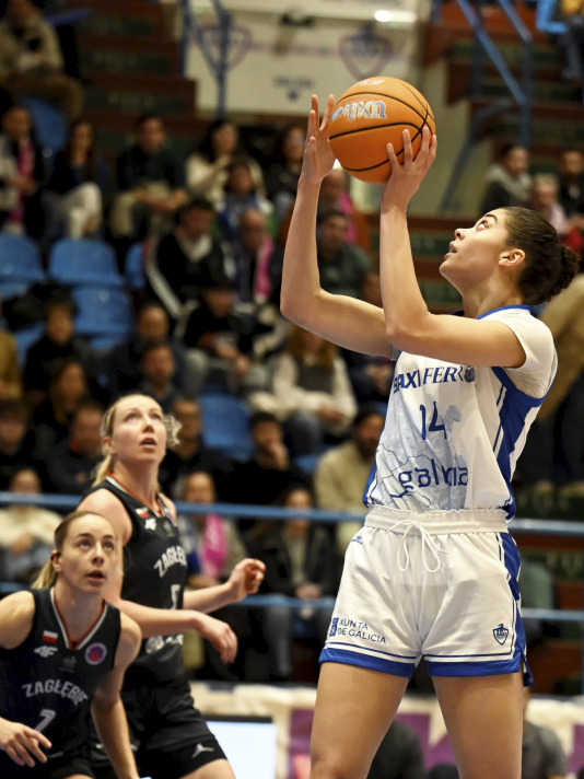 Baloncesto. Baxi contra Zaglebie Sosnowiec