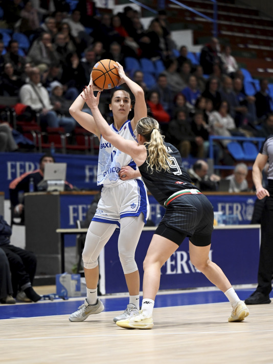 Baloncesto. Baxi contra Zaglebie Sosnowiec