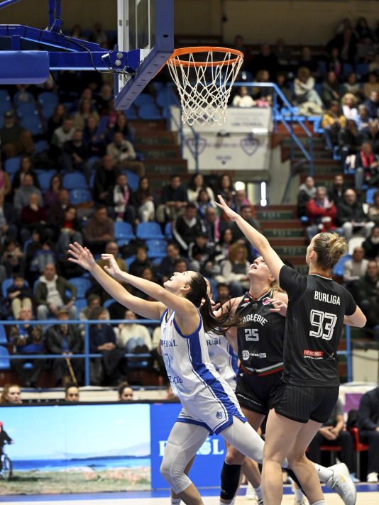 Baloncesto. Baxi contra Zaglebie Sosnowiec