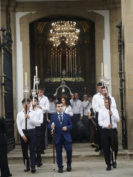 Procesión por los 275 años de devoción a la Virgen de Dolores