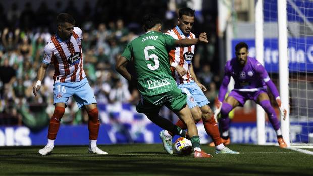 Jairo Noriega fue expulsado ante el Lugo por doble amarilla | Alfaquí
