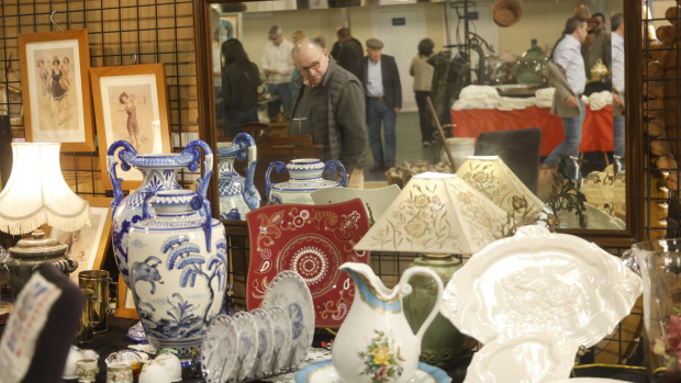 Feria de Antigüedades pabellón mocidade narón