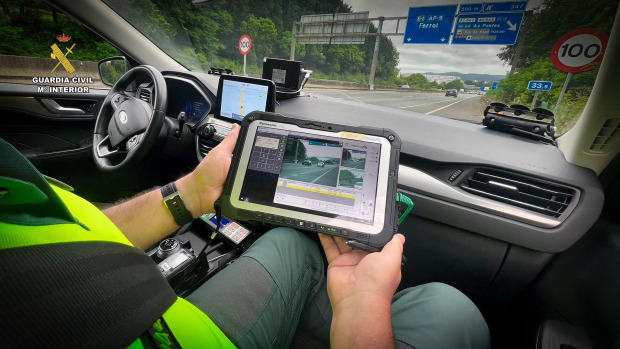 Fue el rádar móvil de la Guardia Civil el que detectó al vehículo a gran velocidad