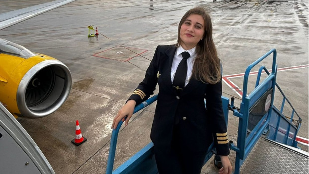 La carrera de Carmen de Castro Olveira empezó realizando servicios como el transporte de órganos