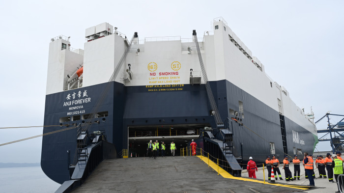 Alfonso Rueda recibe a los reponsables SAIC en el Puerto Exterior de Ferrol