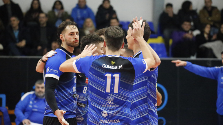 Los jugadores del Intasa celebran un punto 