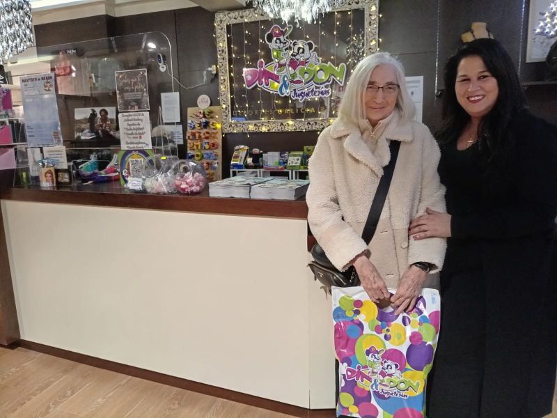 Teresa Fernandez Premiadas vales compra Naron campau00f1a Nadal comercio