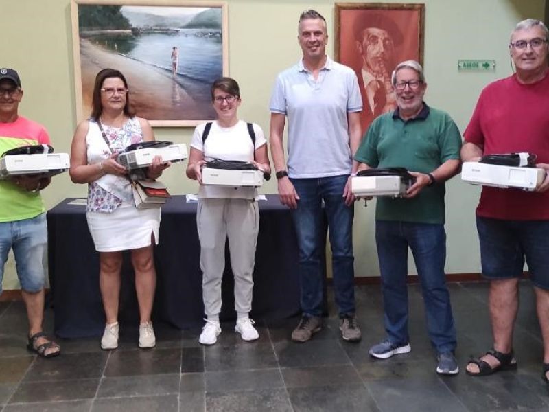 Cedeira proyectores avv vecinales