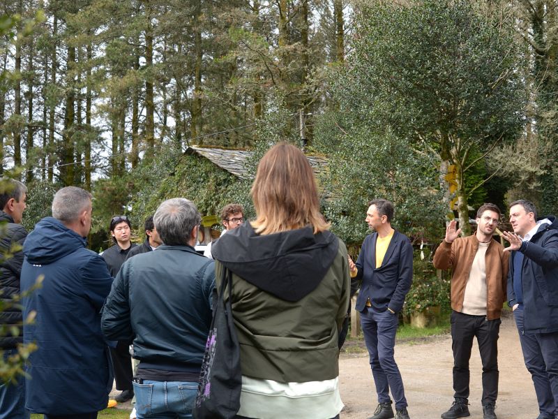 Visita alumnado massachusetts Panda da Da As Pontes Finsa (2)