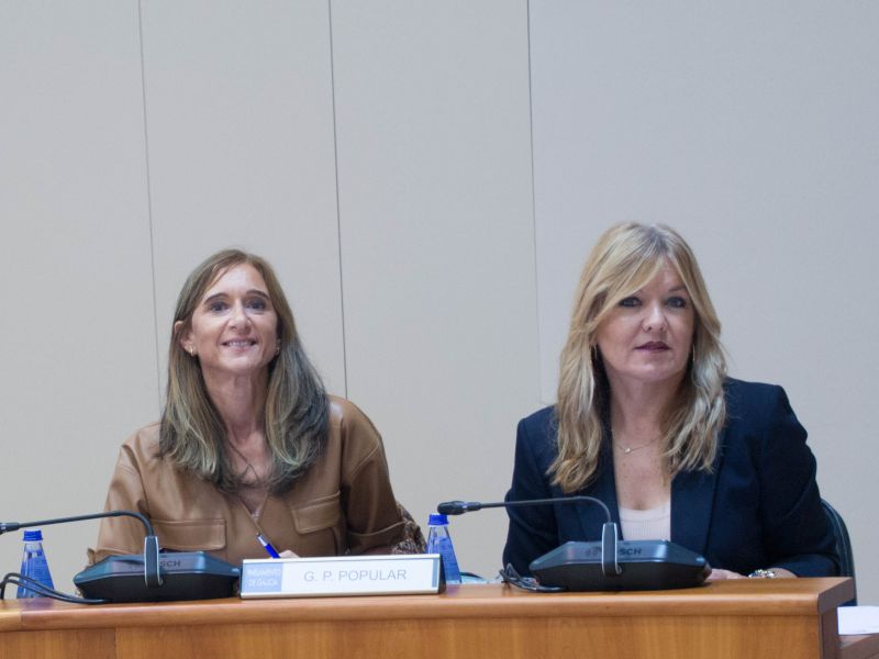 Carmen Pomar e Cristina Sanz na Comisión 3ª