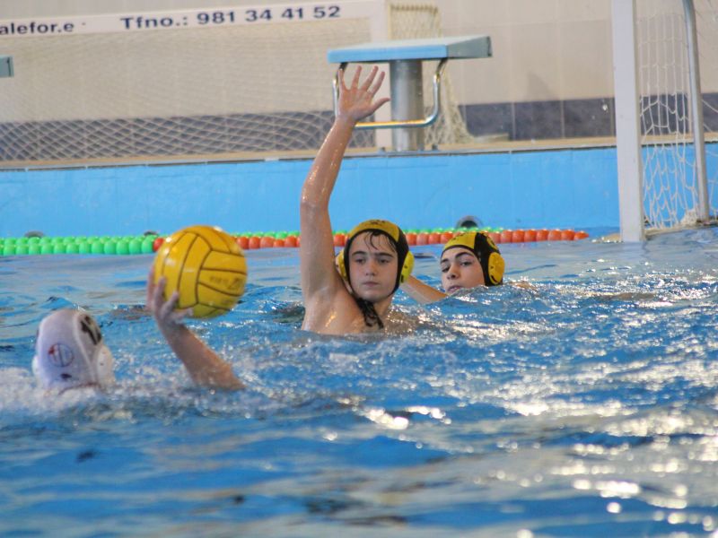 Partido niu00f1os waterpolo marina ferrol