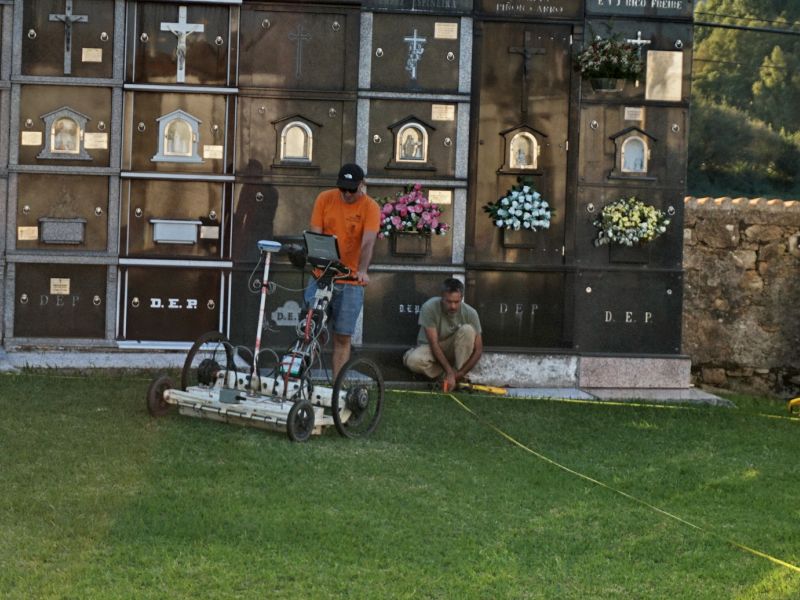 Fosa comun cementerio O Val3