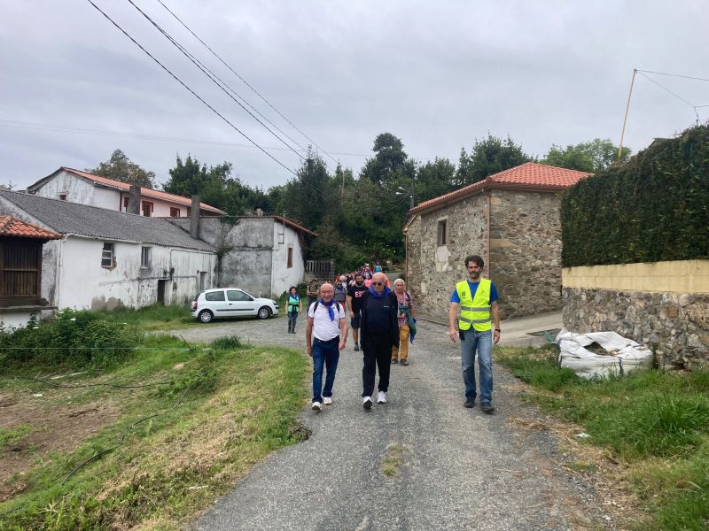 Caminata romeria de la O Pedroso Naron