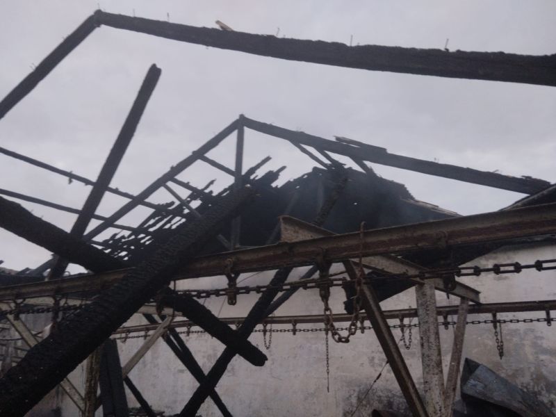 Incendio nave industrial Cariño (11)