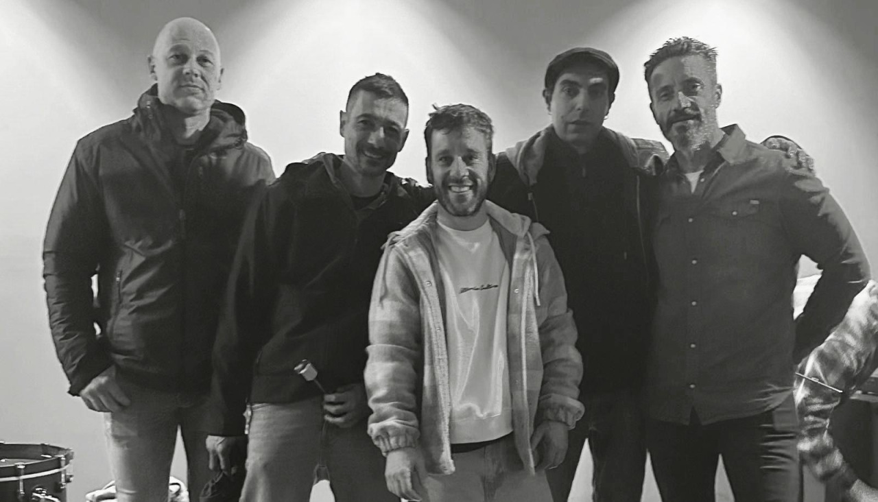 Integrantes de la banda Golfa, que rinde tributo a Extremoduro