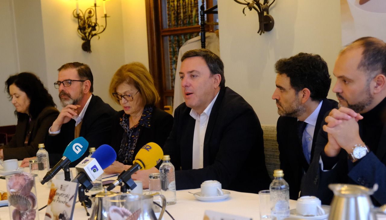 Conversas no Parador Valentín Formoso presidente da Diputación da Coruña