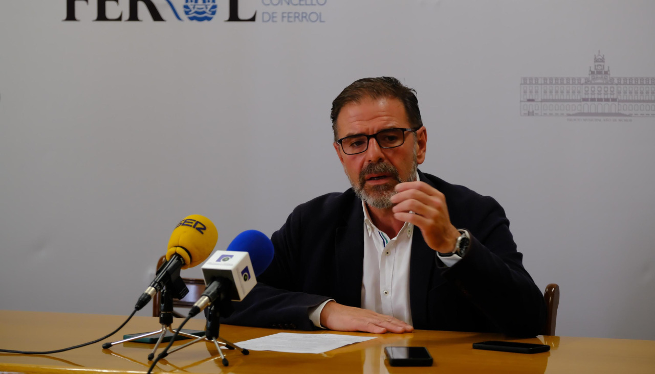 El portavoz del PSOE de Ferrol, Ángel Mato