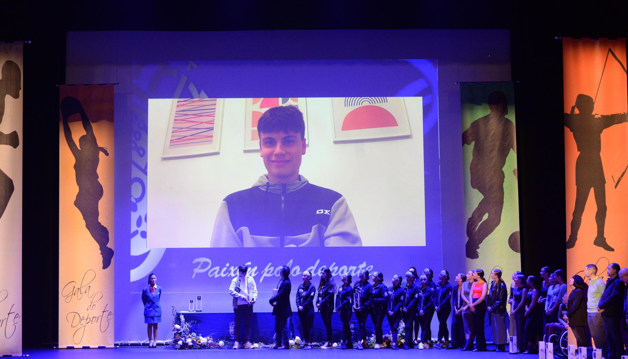 Fuertes, agradeciendo su galardón a través de un vídeo 