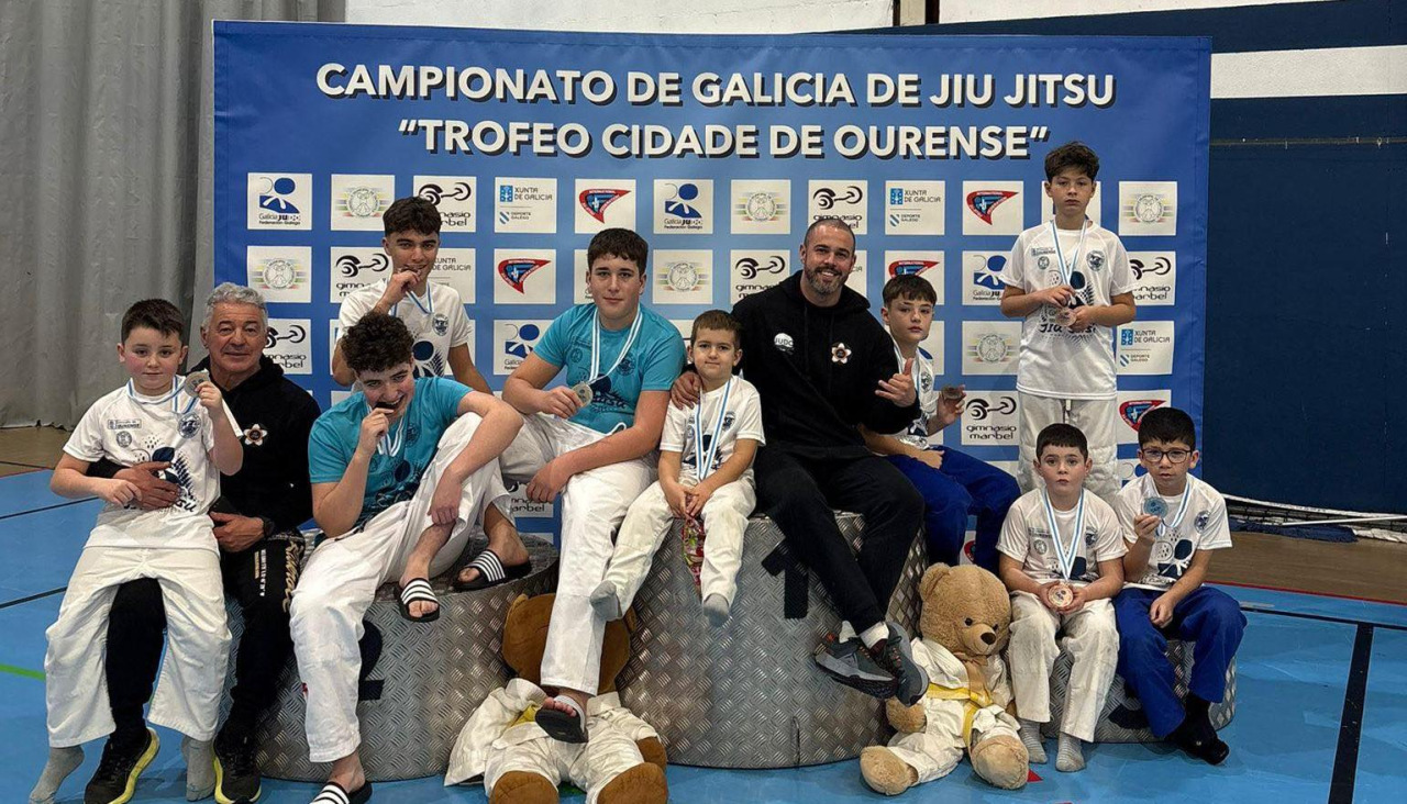 Imagen de la delegación cariñesa en la competición ourensana