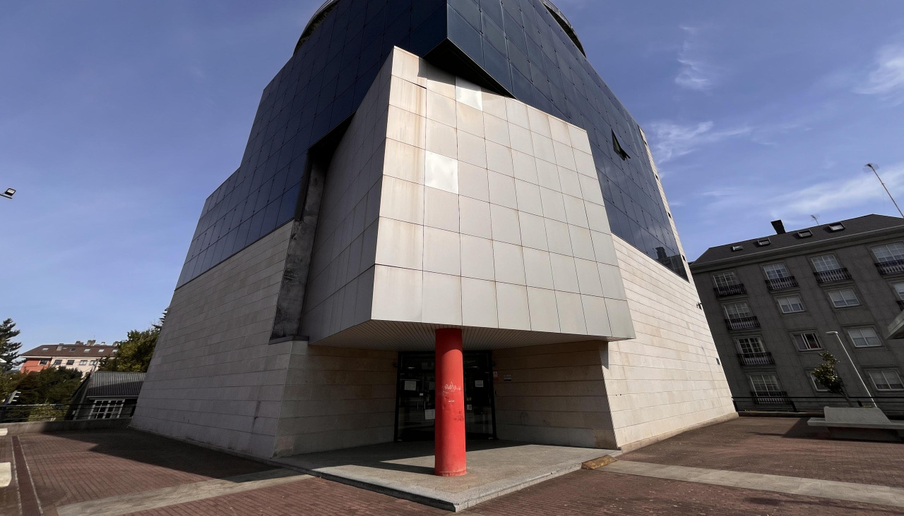 Edificio de la casa consistorial naronesa