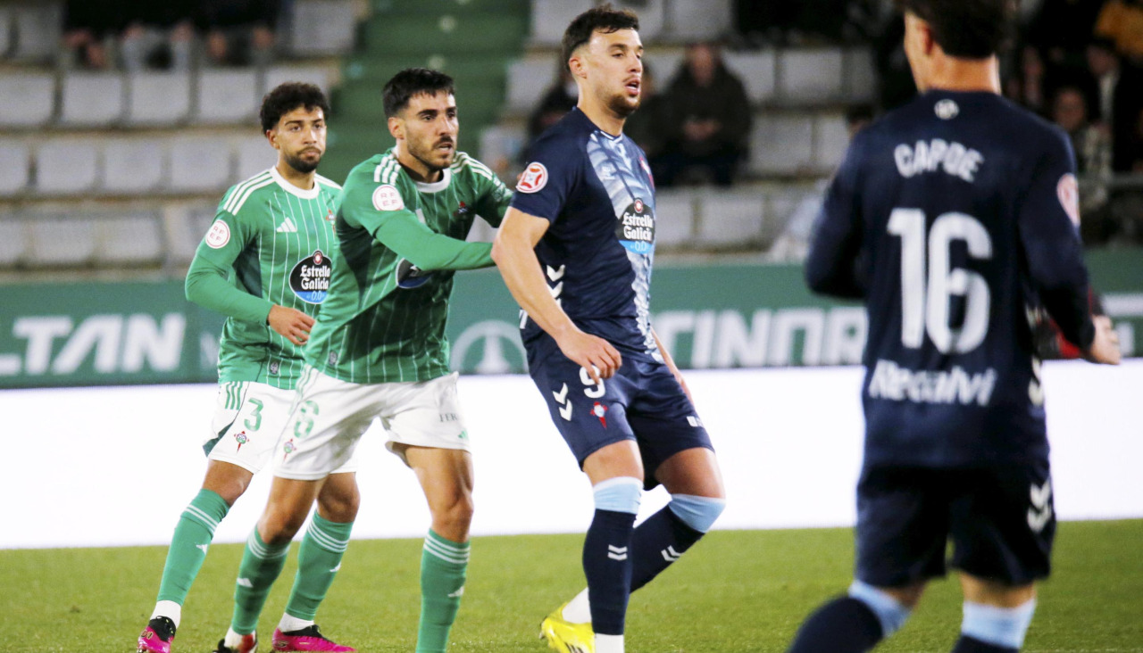 Fabio, durante el encuentro ante el Celta Fortuna