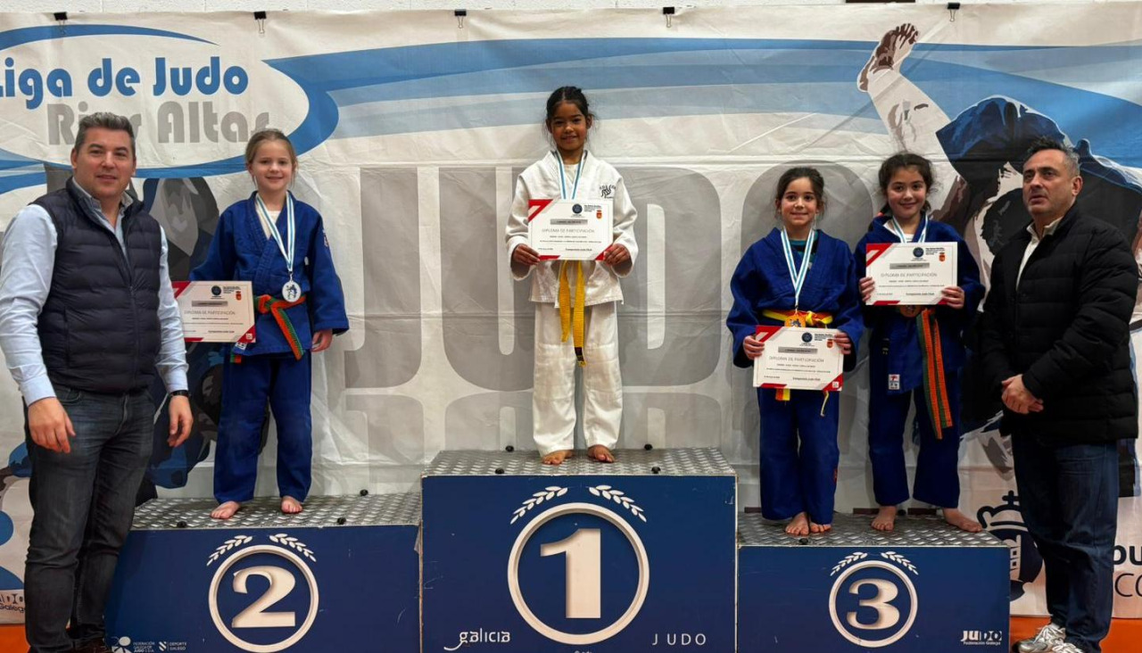 Nicol Carro y Carla Salvador, en el podio benjamín