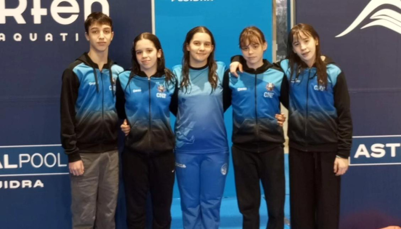 La delegación del Natación Ferrol, en la cita catalana