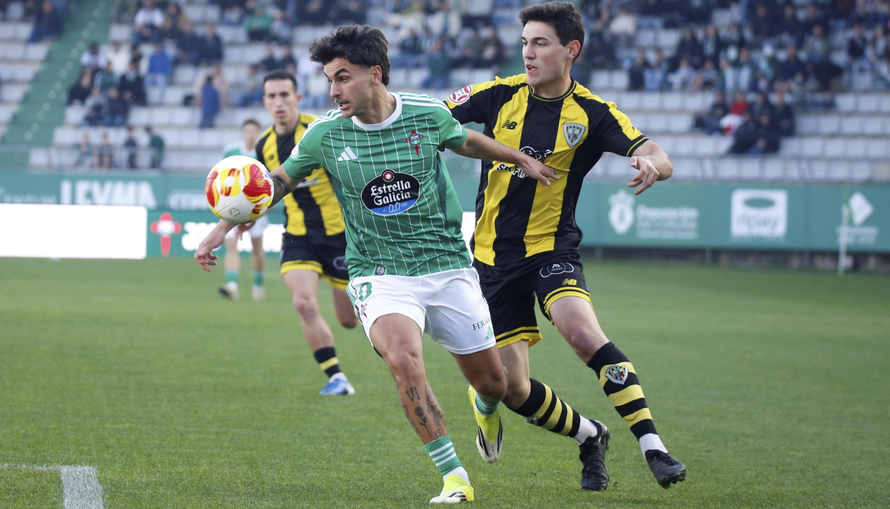 Antón Escobar, durante el encuentro ante el Barakaldo