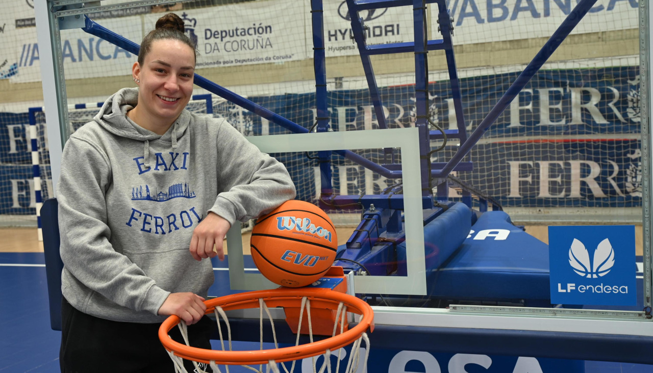 Karolina Šotolová es uno de los pilares en los que se sustenta el Baxi Ferrol