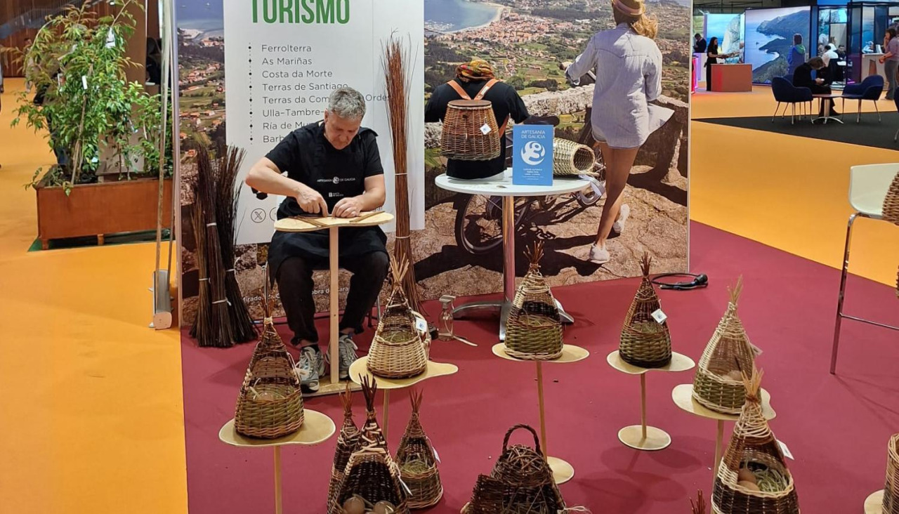 Las “piteiras” fueron las grandes protagonistas del espacio de O Carabel Ecocestos en ExpoVacaciones