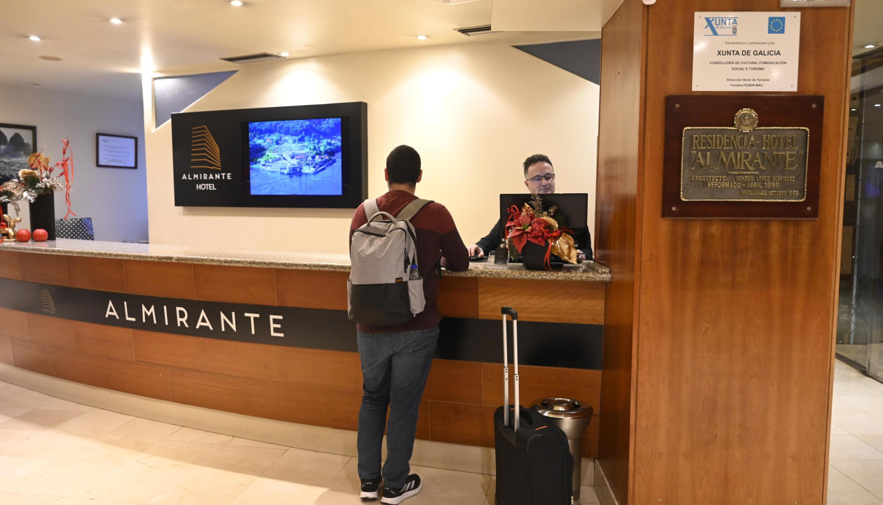 Hoteles. Hotel Almirante