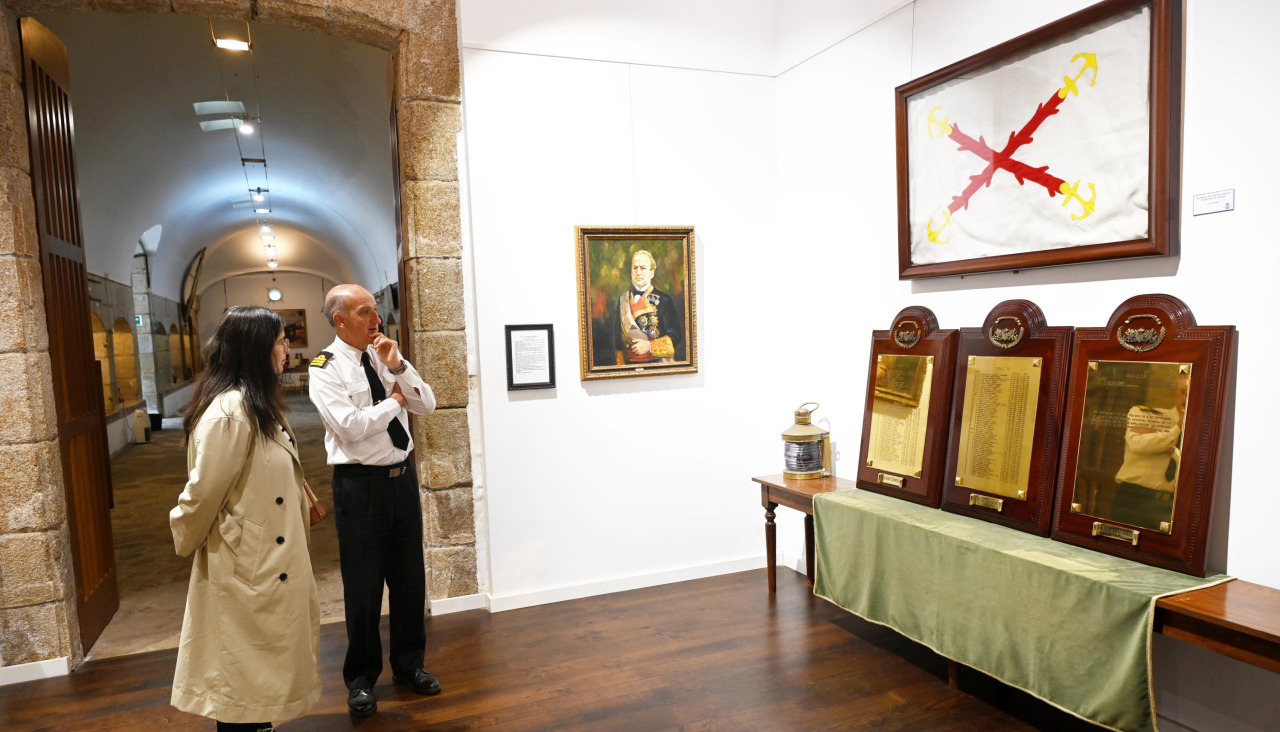 Museo Naval visita a la expo 300 años del departamento Marítimo del Norte