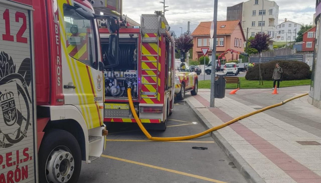 Bomberos del Speis desplegados en Freixeiro
